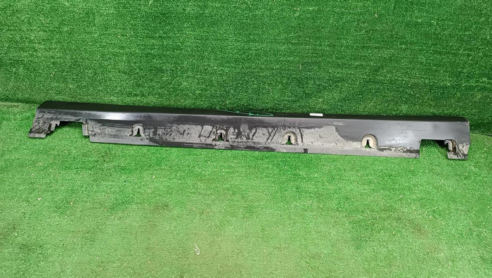 Накладка порога правая Mercedes ML GLE W166 (2011-2018)