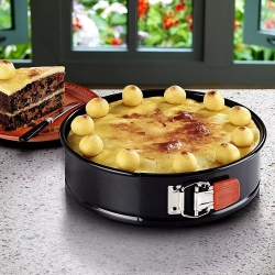 Le Creuset - Форма для торта с антипригарным покрытием, 20 см. / артикул   94101500000000  / GTIN 630870122184