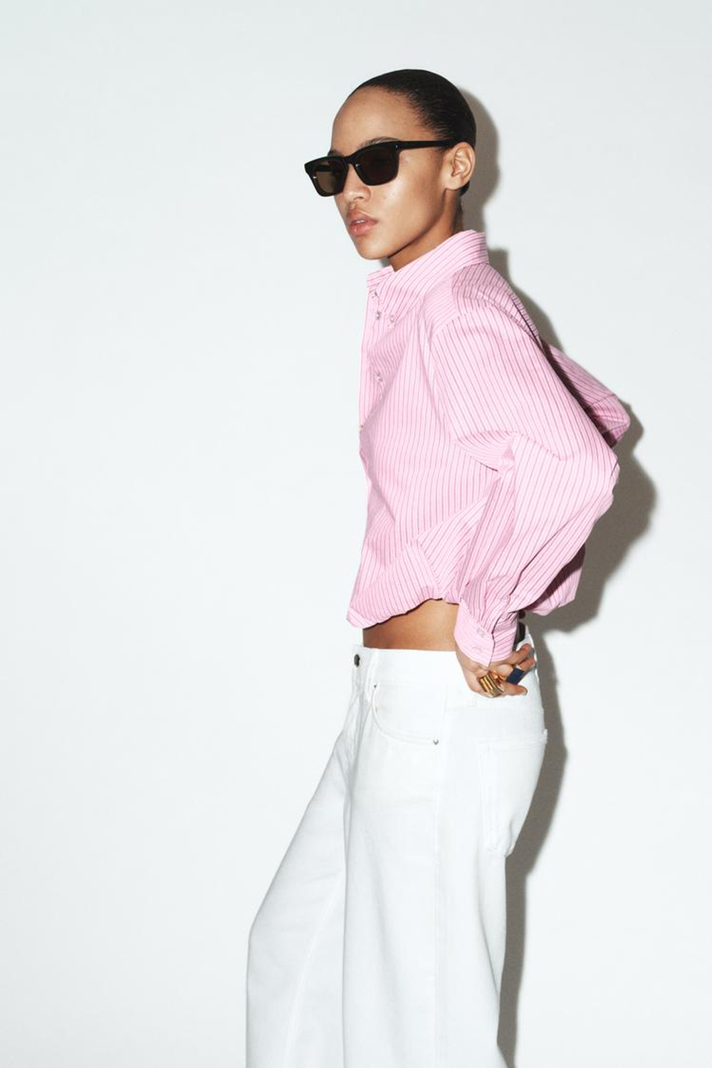 ZARA РУБАШКА ИЗ ПОПЛИНА В ПОЛОСКУ С РУКАВАМИ-БУФФ, РОЗОВЫЙ/БЕЛЫЙ