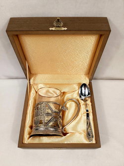 Подстаканник "Подарок строителю" с эмалью в подарочном футляре