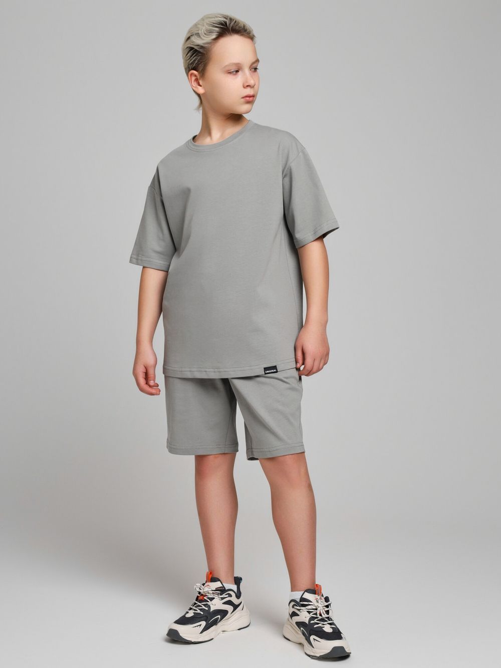 Костюм для мальчика Азарт-2 Виотекс СЕРЫЙ