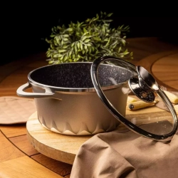 Кастрюля с крышкой 2.6л Kitchen Star Artmartin