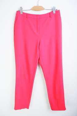 Брюки Zarina яркого цвета, визуально 48 размер