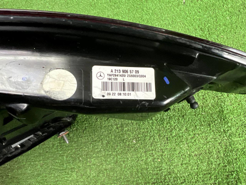 Фонарь левый внешний Mercedes E W213 (2020-2023)