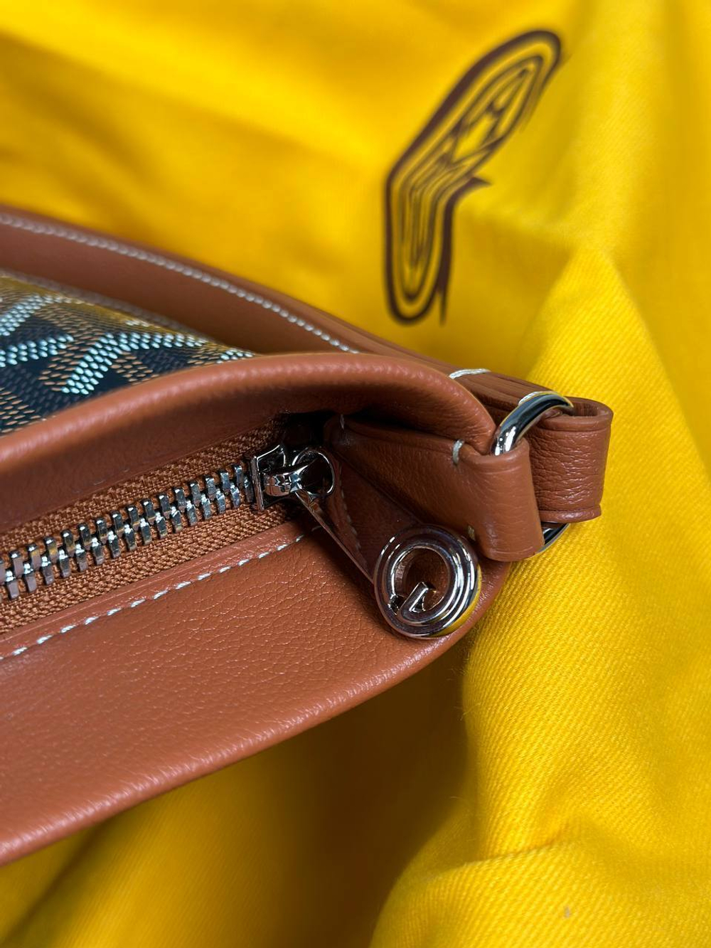 Сумка клатч Goyard