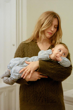 ZARA РУБАШКА С ЦВЕТОЧНЫМ ПРИНТОМ, ГОЛУБОЙ