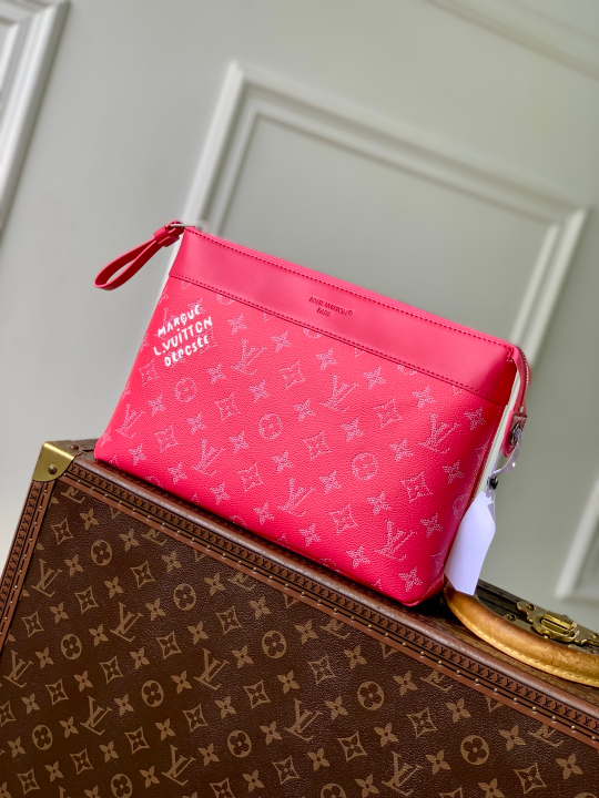 Louis Vuitton Pochette Voyage Souple