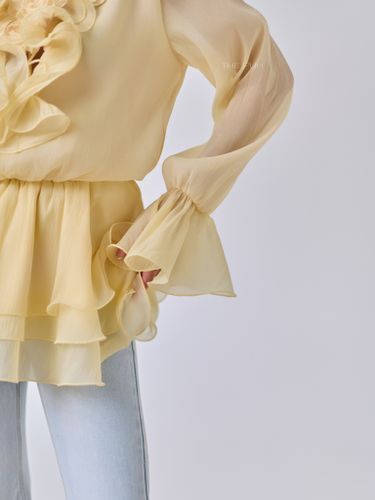 Желтое шифоновое платье-блузка с брошами