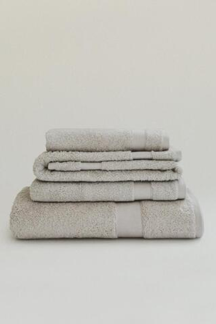 ZARA HOME ПОЛОТЕНЦЕ ИЗ ХЛОПКА ВЫСШЕГО КАЧЕСТВА, СВЕТЛО-СЕРЫЙ