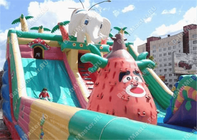 Коммерческий надувной батут "Сафари парк" 15*8*7 м