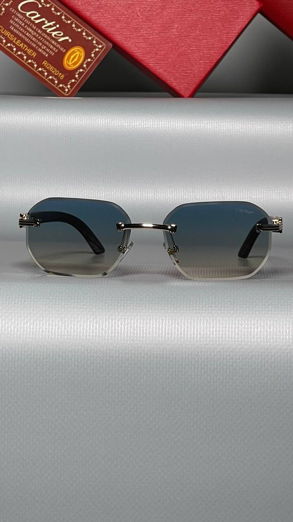 Солнцезащитные очки Cartier