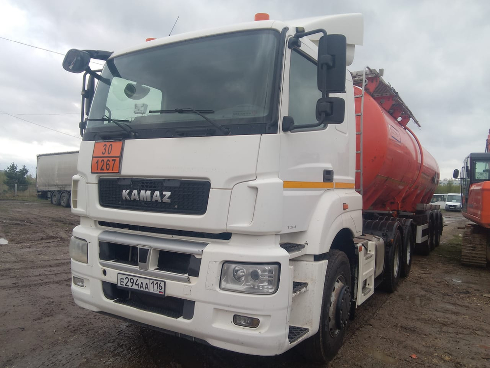 КамАЗ 65206 6x4 Седельный тягач 65206-T5 (Дизельный, 12,0 л, 428 л.с., МТ)