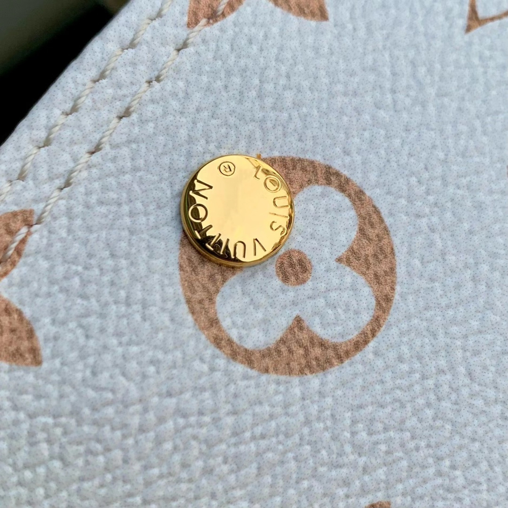 Louis Vuitton Atlantis BB