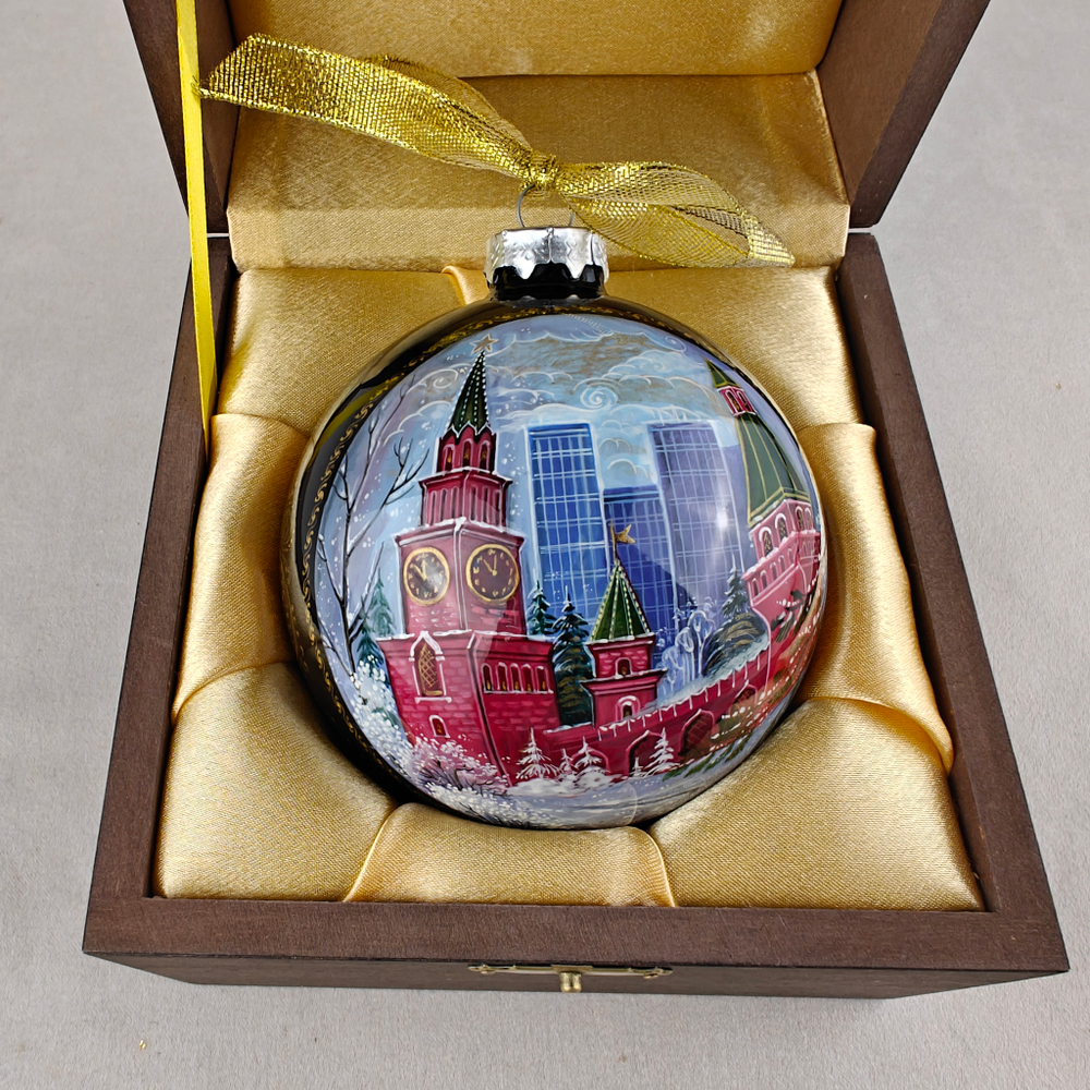 Шар новогодний с ручной росписью Палех "Москва и Санкт-Петербург" в футляре