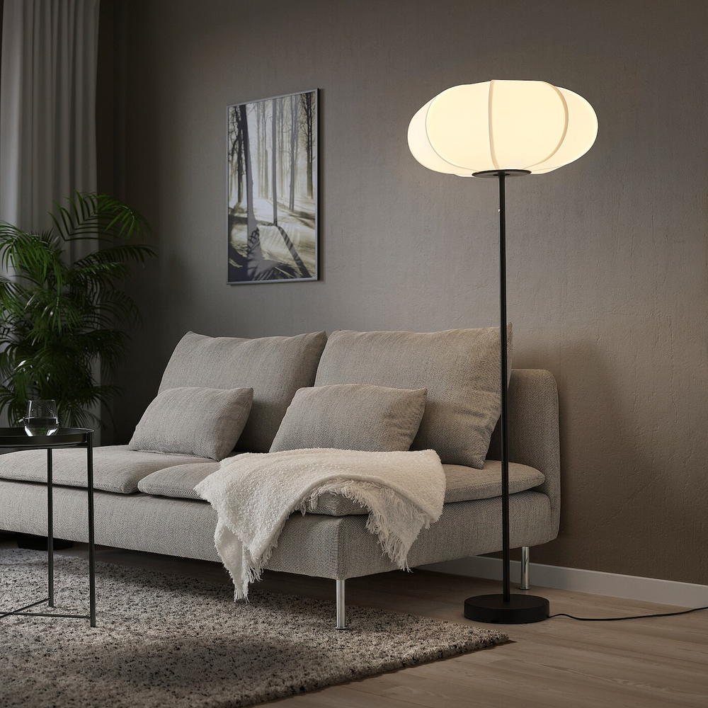 IKEA BYGGKORN  (ИКЕА БЙГГКОРН)  -  Напольный светильник, черный/белый
