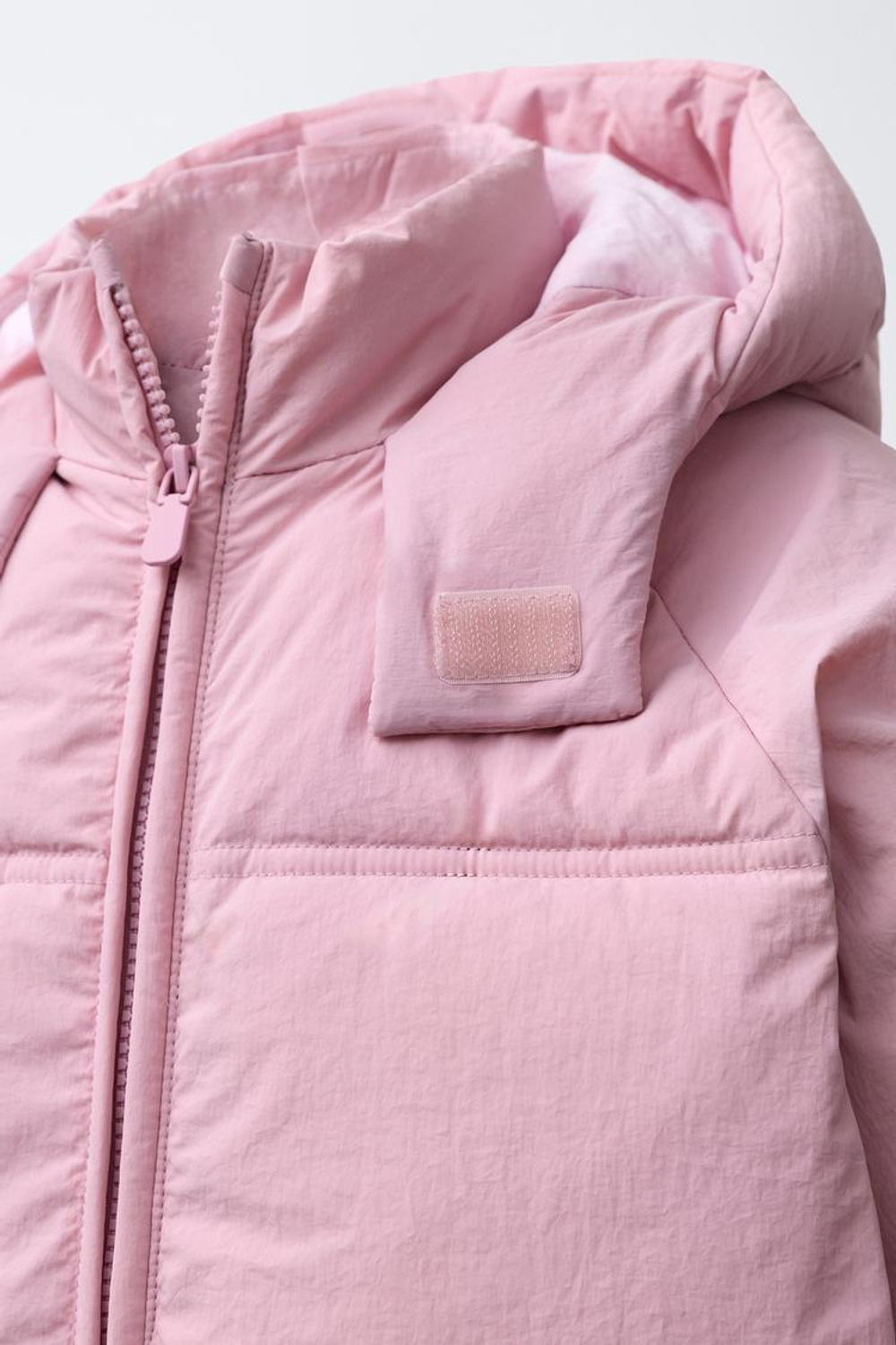 ZARA СТЕГАНАЯ КУРТКА С КАПЮШОНОМ WATER REPELLENT, РОЗОВЫЙ