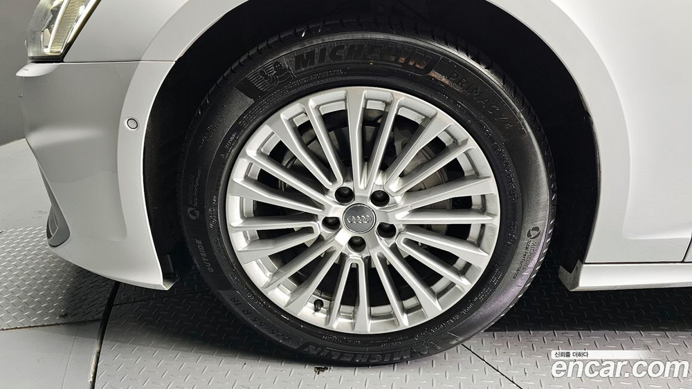 Audi A6 (C8) 40 TDI (11.2020)
