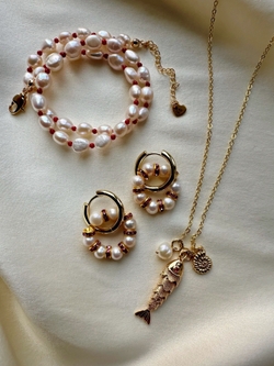 Ожерелье Черри из жемчуга и коралла