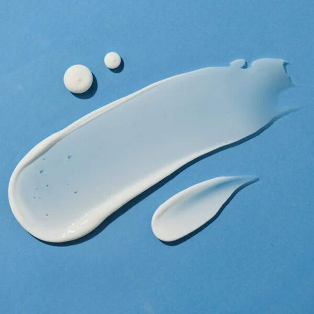 Солнцезащитный крем для проблемной кожи с морской водой Round Lab 1025 Dokdo Sunscreen SPF50+ PA++++, 50мл