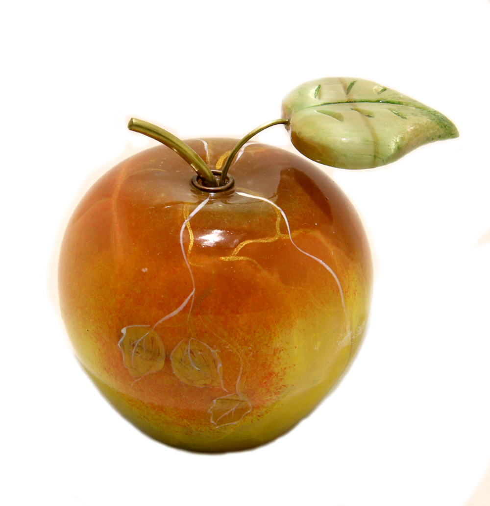 Яблоко из селенита 75-75-80 мм вес 500гр