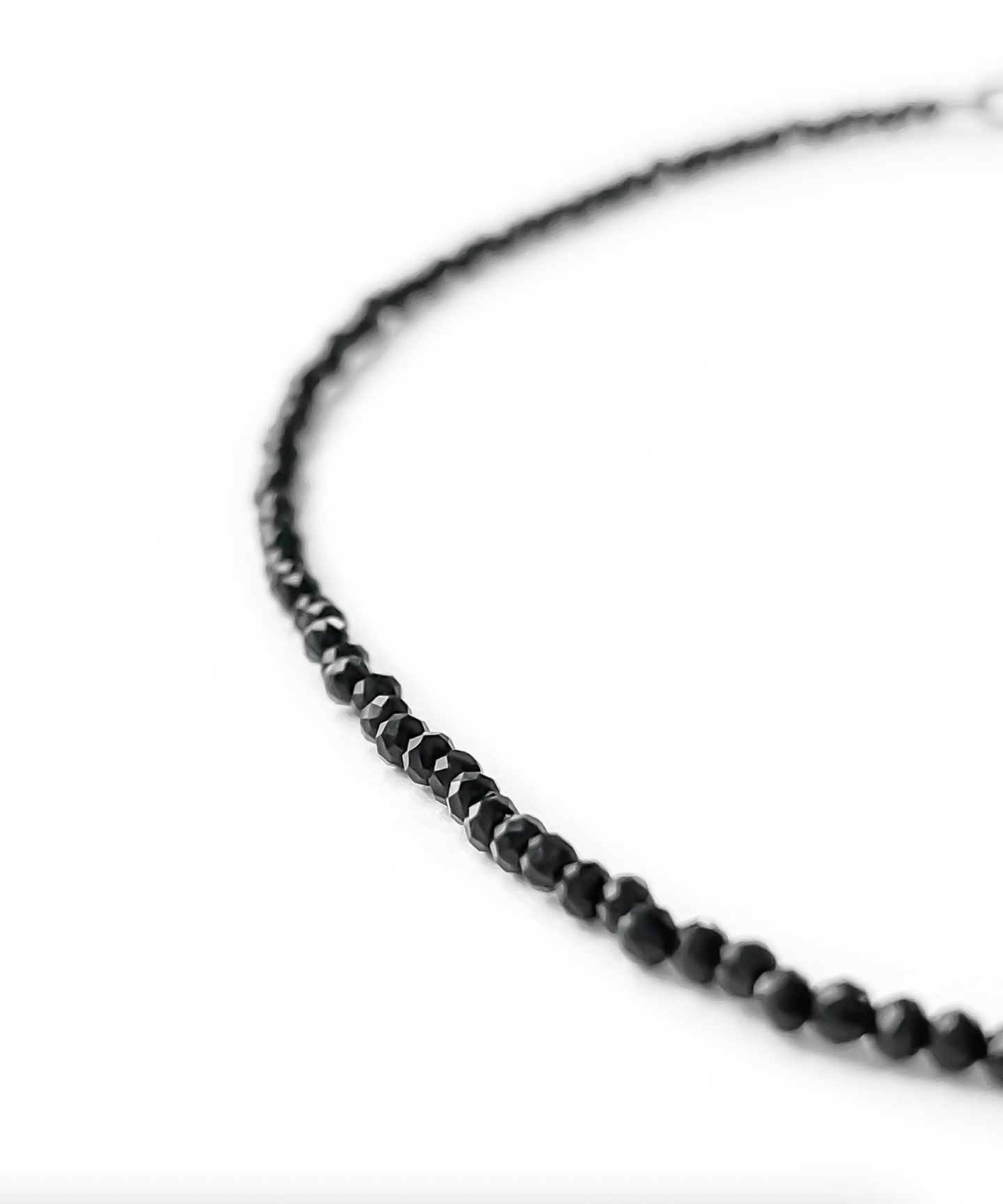 Чокер со шпинелью Black