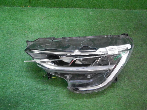 Битая Фара левая Renault Arkana (2019-н.в.) LED