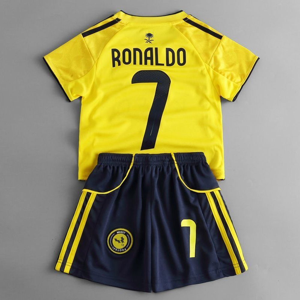 Детская футбольная форма