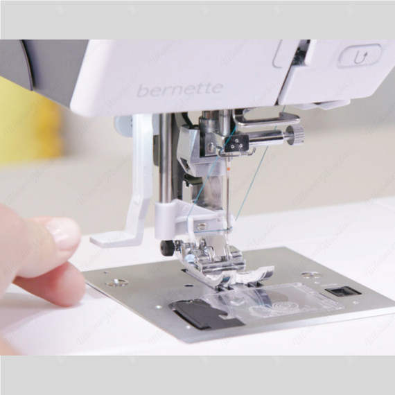 Вышивальная машина Bernina Bernette B70 Deco