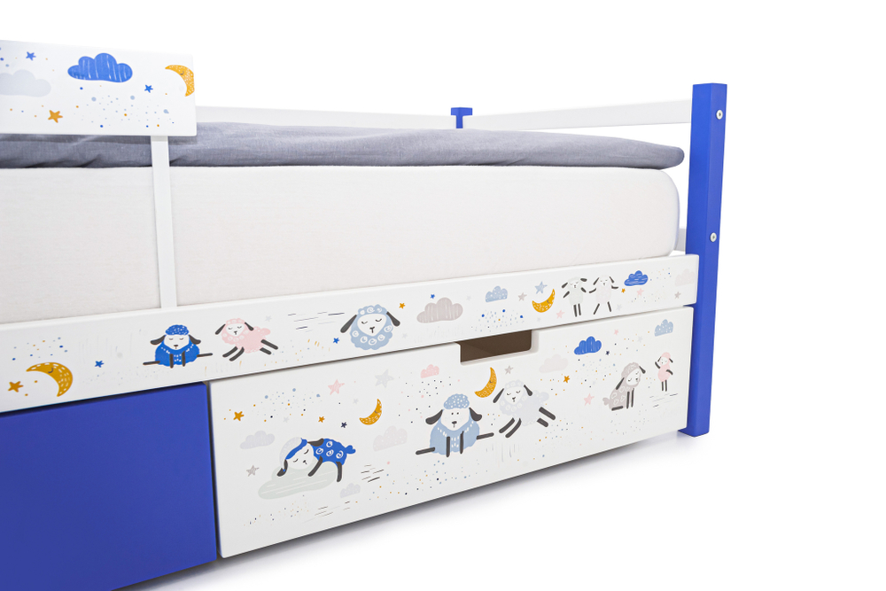 Детская кровать тахта Бельмарко Svogen сине-белый барашки