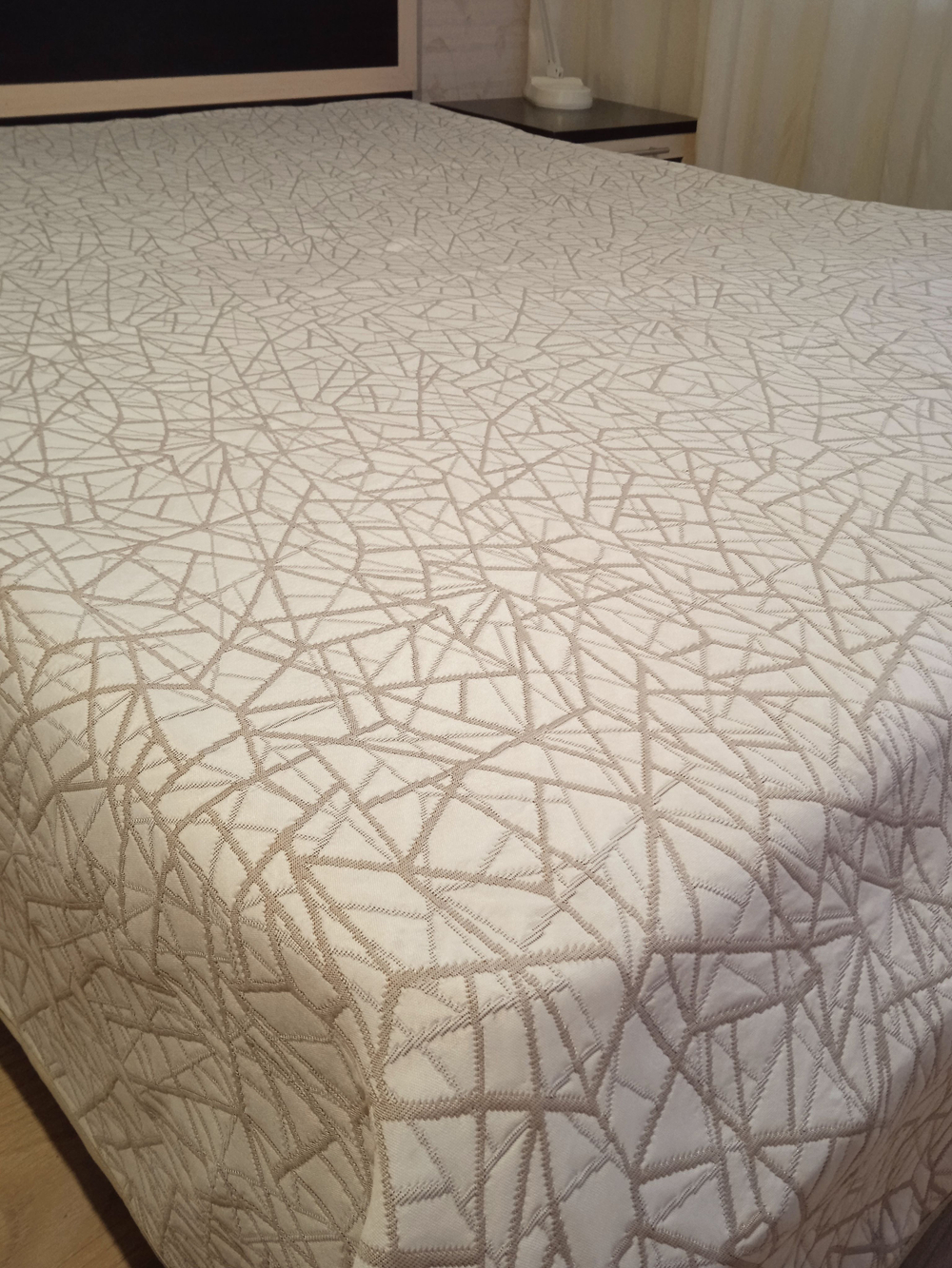 Покрывало жаккардовое двухстороннее Нежность 300-18 беж,серый 1,5 (150х200)