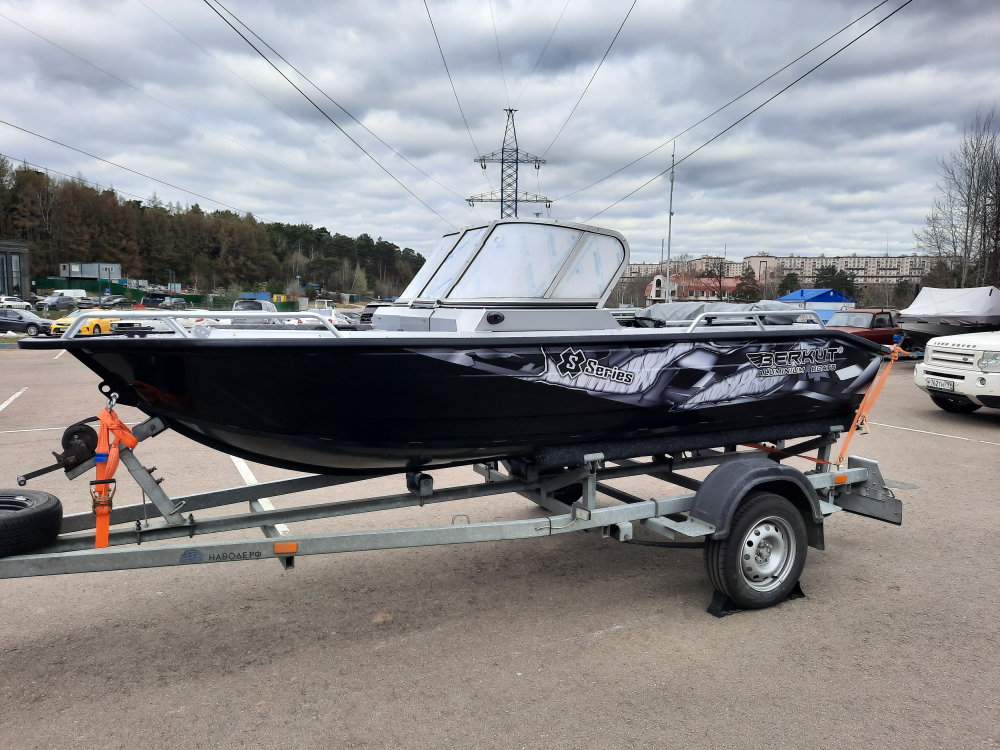 Покраска корпуса лодки в 2 цвета на выбор