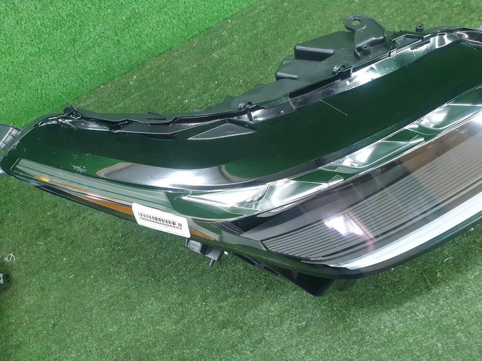 Фара правая Lexus RX 4 (2019-2022) LED