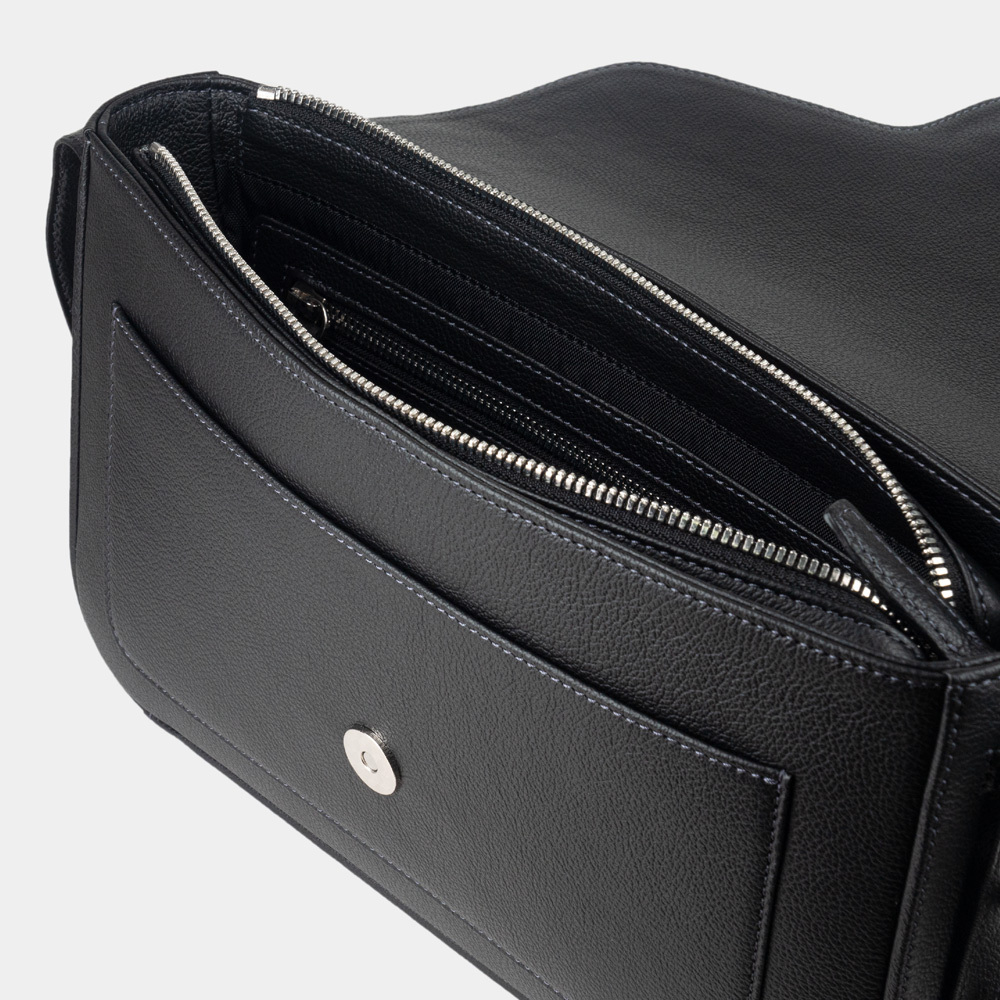 Сумка Universel из кожи теленка, черного цвета