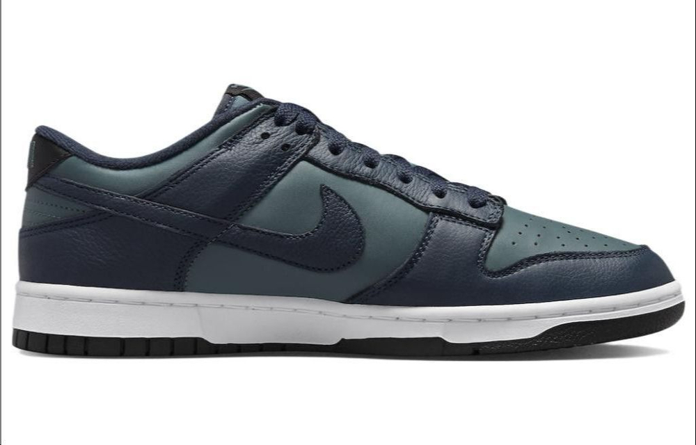 Кроссовки Nike Dunk Low