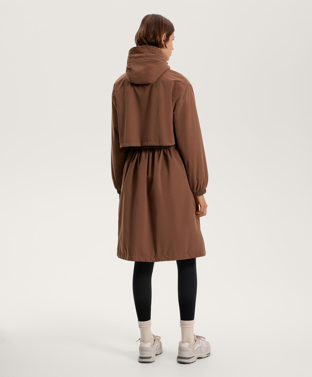 Oysho Водонепроницаемый длинный плащ с подкладкой FELLEX® AEROGEL 10K, коричневый