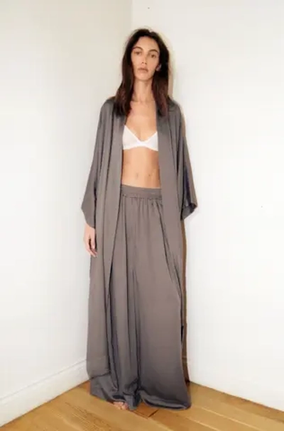 Кимоно женское серое