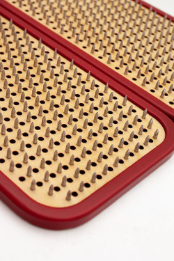 Доска садху Ом на мандале алюминиевые гвозди