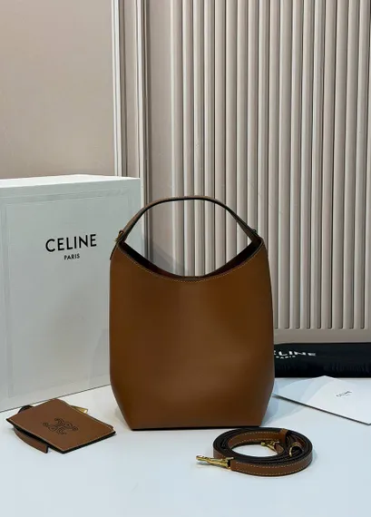 Сумка CELINE SMALL HOBO IN SUPPLE SMOOTH CALFSKIN