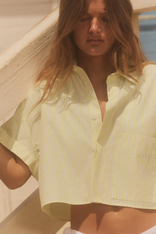 ZARA УКОРОЧЕННАЯ РУБАШКА ИЗ ПОПЛИНА, ЖЕЛТЫЙ