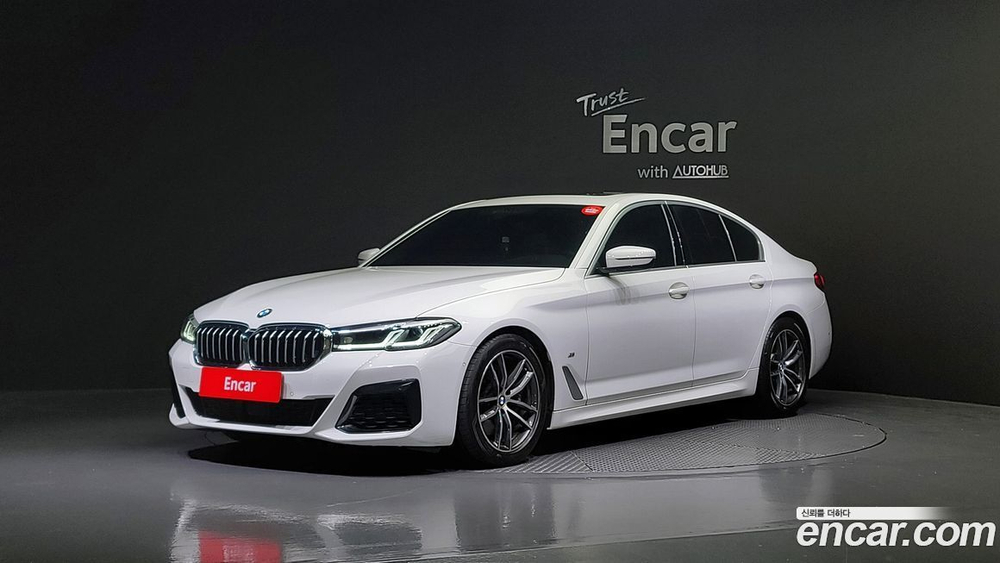 BMW 5 Series (G30) 520i M Sports (01.2021)
