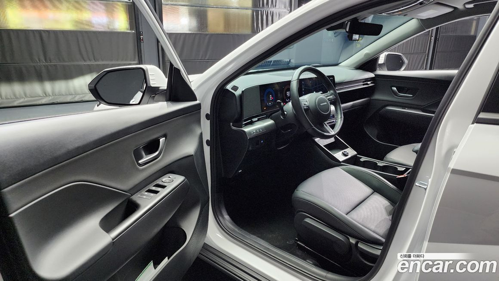 Hyundai KONA (SX2) Бензин 2.0 2WD (07.2023)
