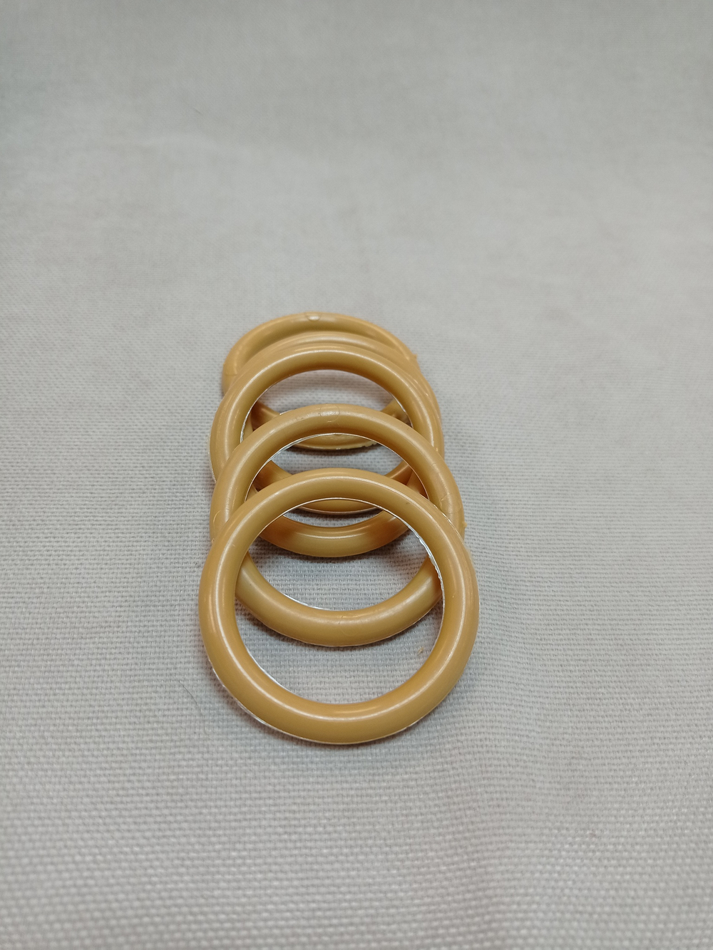 Кольца пластик, бук 10 шт.