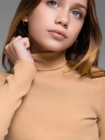 Бежевый лонгслив для девочки