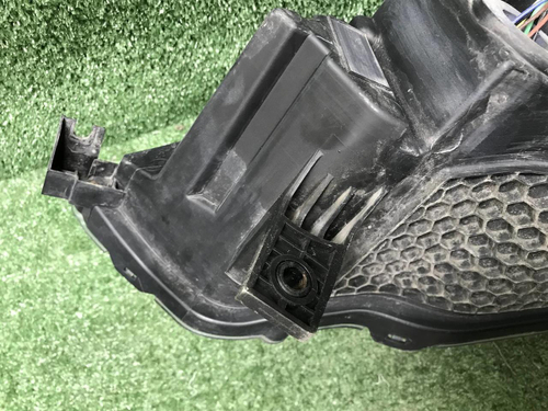 Фара правая Faw Besturn X80 (2018-2022) галоген