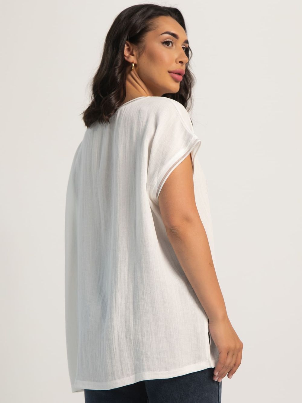 Блуза Изящный цветок (белая) Б16043-18М LT Collection