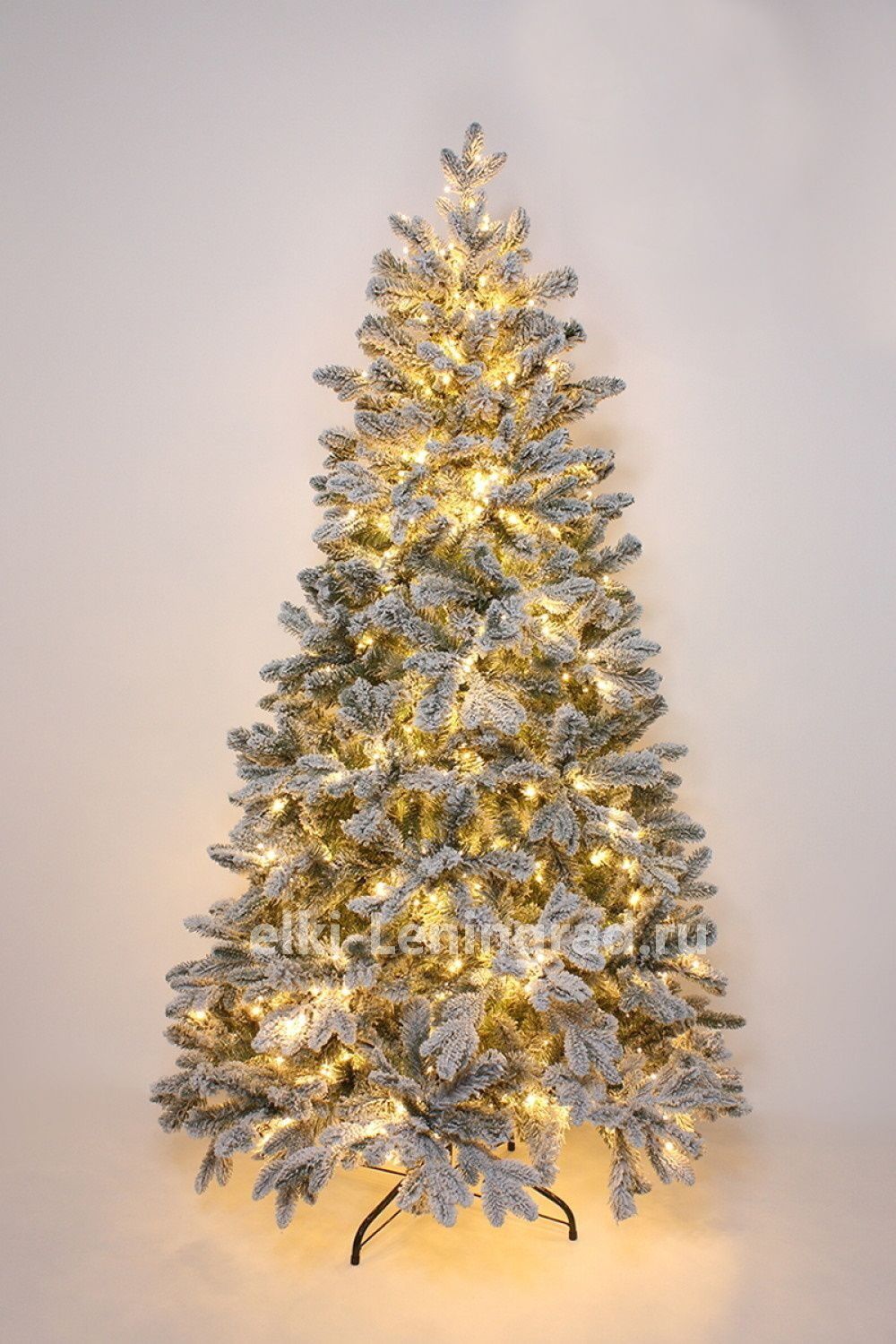 Заснеженная ель с гирляндой «Барокко» теплый свет (Литая+пвх) 150 см / 1,5 м