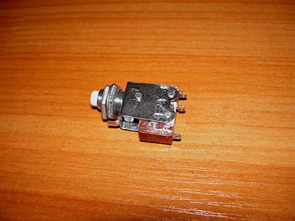 Кнопка малогабаритная КМ1-1 для газового котла АОГВ-11,6 Комфорт SIT