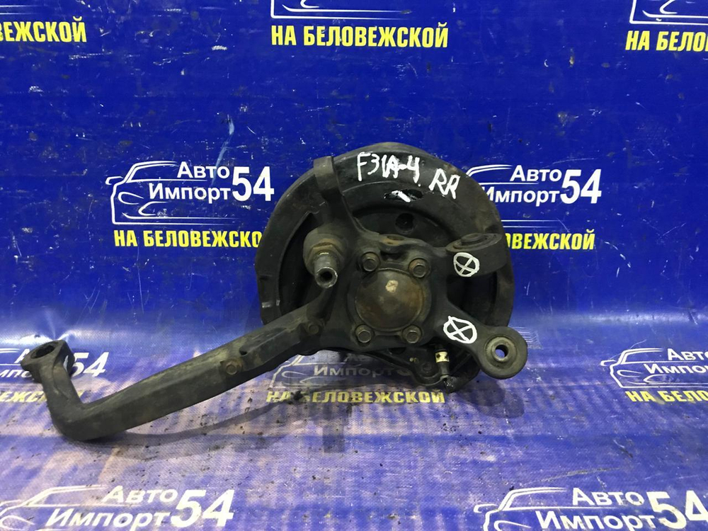 Ступица задняя правая MITSUBISHI DIAMANTE 1997