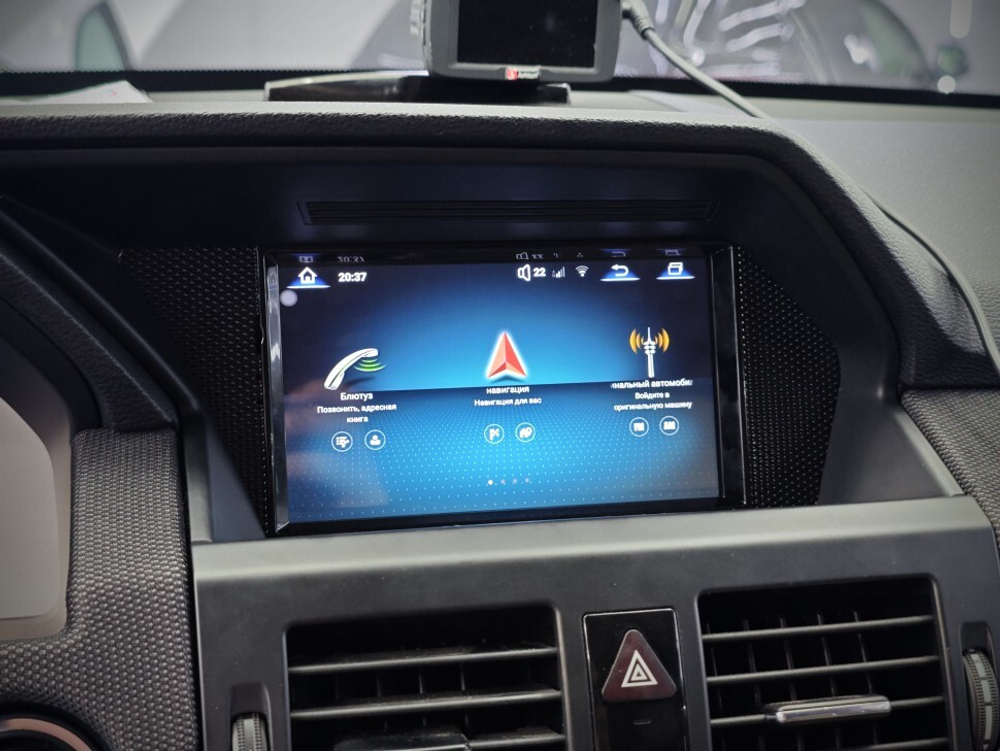 Магнитола для Mercedes-Benz GLK 2012-2015 NTG 4.5/4.7 - Radiola RDL-77017 монитор 7", Android 12, 8Гб+128ГБ, CarPlay, 4G SIM-слот