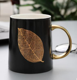 282001 Кружка "Золотой лист" h=10см, d=8,5см, керамика черный/золото